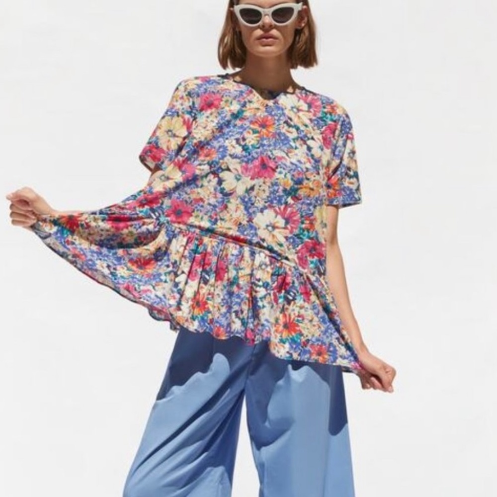 ZARA | Vibrant Floral Peplum Pullover Tunic Top VSCO Vintage Throwback Blouse
